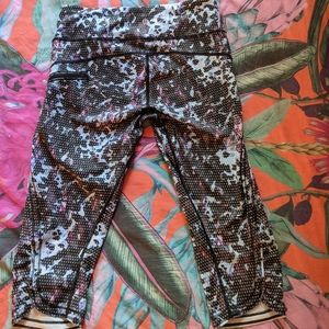 Lululemon tie dye cropped yoga pant